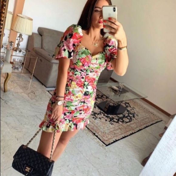 🆕NWT ✨ZARA✨ RUCHED PUFF SLLEVE MINI DRESS - Picture 2 of 9